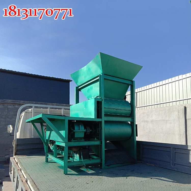 車(chē)載易拉罐壓扁機(jī)體積小 使用方便