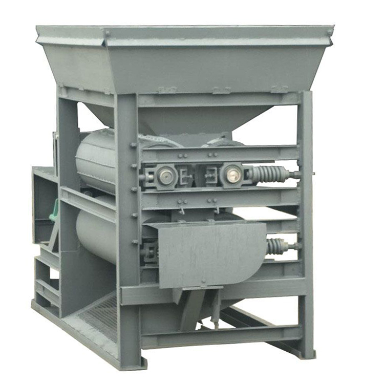 易拉罐壓扁機(jī)的使用解決廢物堆放問(wèn)題