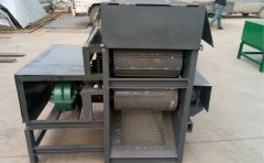 啤酒盒壓片機(jī) 對(duì)易拉罐壓片操作使用方便