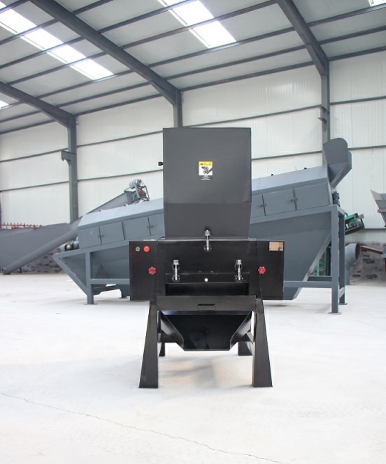 硬塑料的粉碎設(shè)備 北澤楊塑料粉碎機